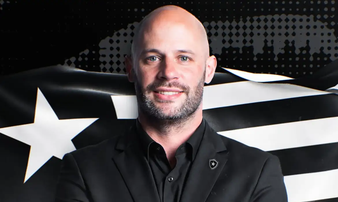 Botafogo anuncia técnico português Franclim Carvalho até 2027