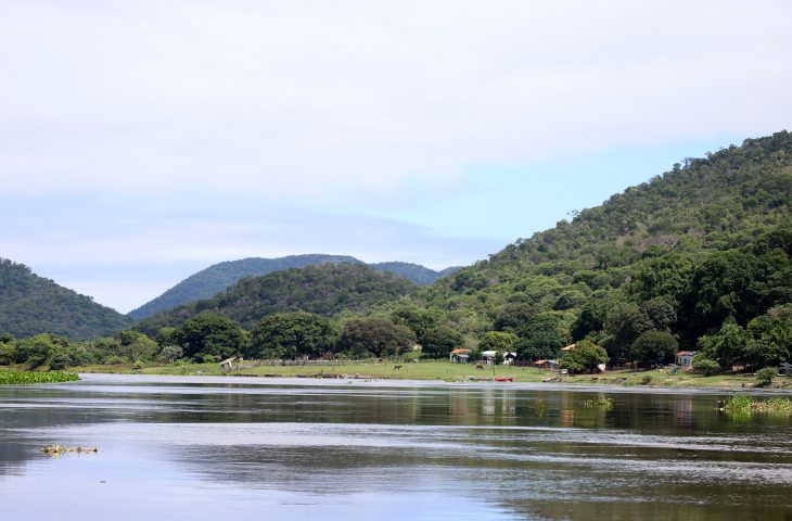 Agraer transforma vida de família na Serra do Amolar com motor financiado