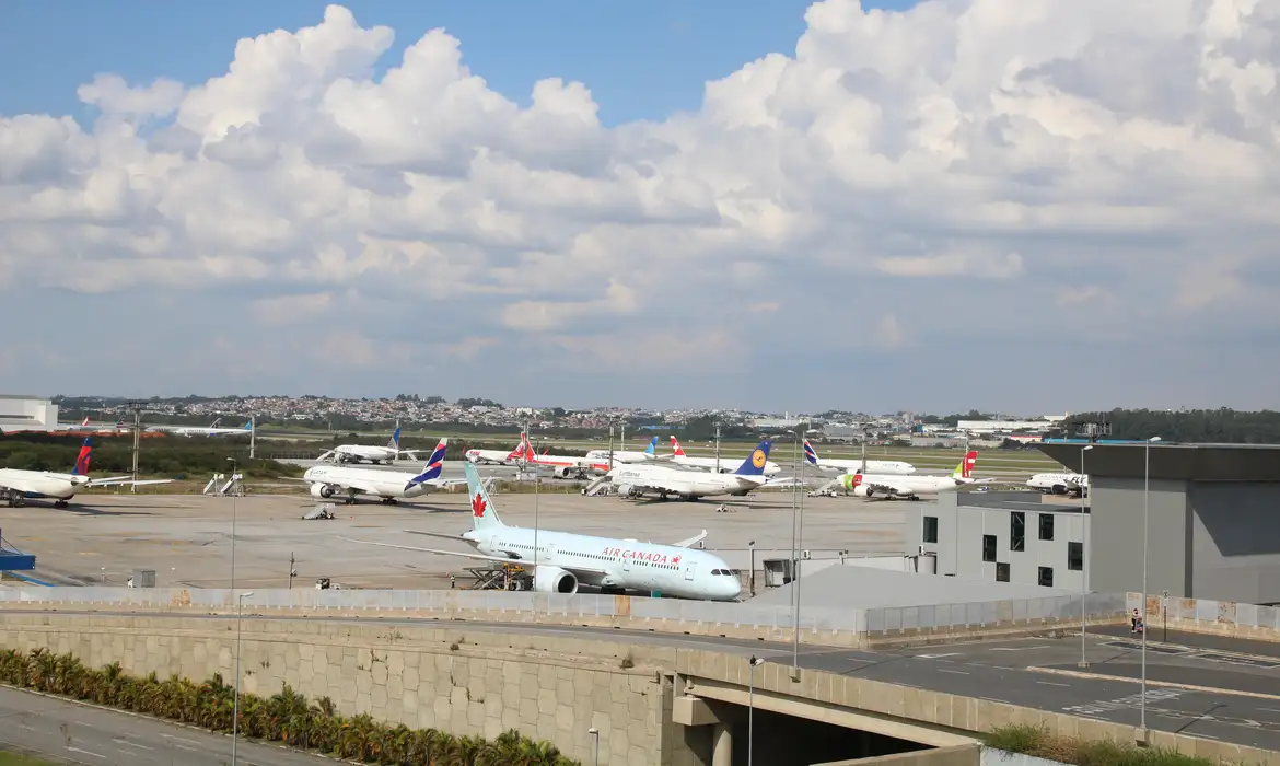 CMN flexibiliza crédito do FNAC para impulsionar setor aéreo nacional