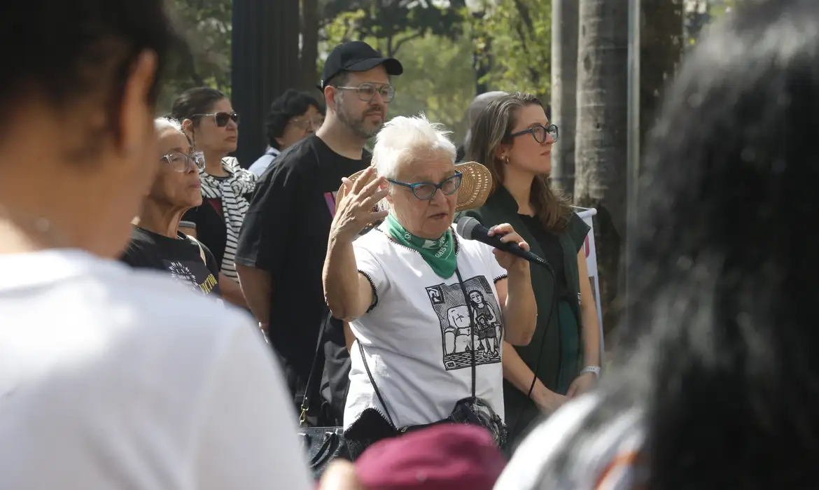 Violência contra mulheres cresce e limita direito de ir e vir em SP
