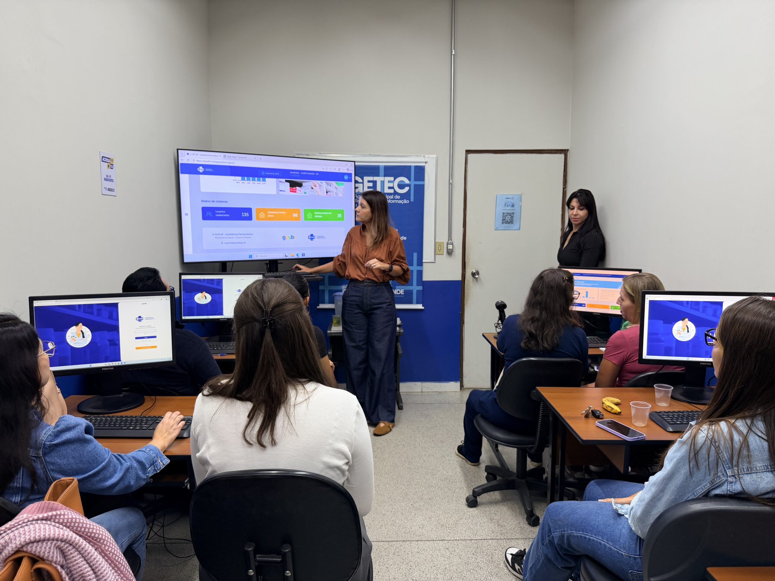 PrefCG implanta sistema inédito de assistência farmacêutica