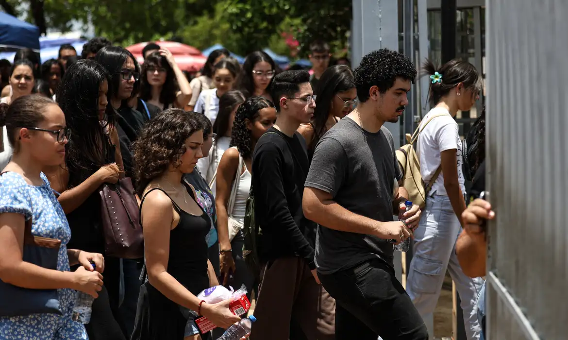 Enem passa a avaliar a qualidade do ensino básico no Brasil