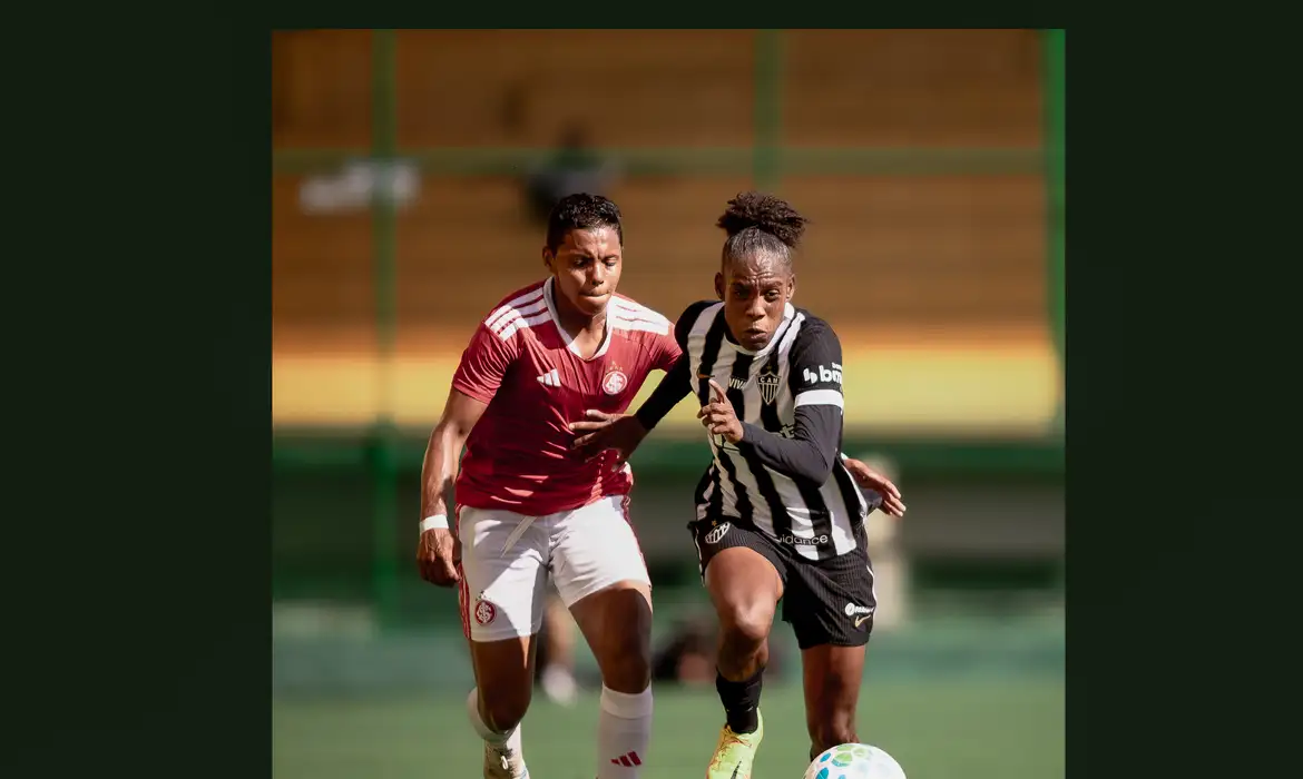 Internacional vence Atlético-MG e sobe na tabela do Brasileirão Feminino