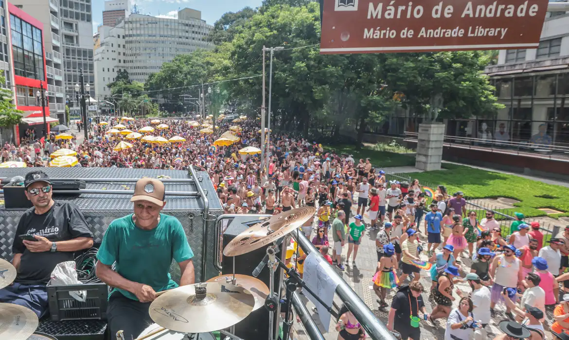 Carnaval no Centro de São Paulo traz axé e blocos tradicionais
