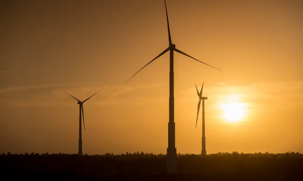 FUP defende transição energética inclusiva e fortalecimento das estatais