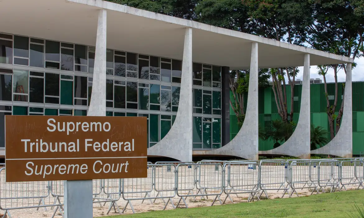 Ministro do STF denuncia esquema de compra de emendas parlamentares