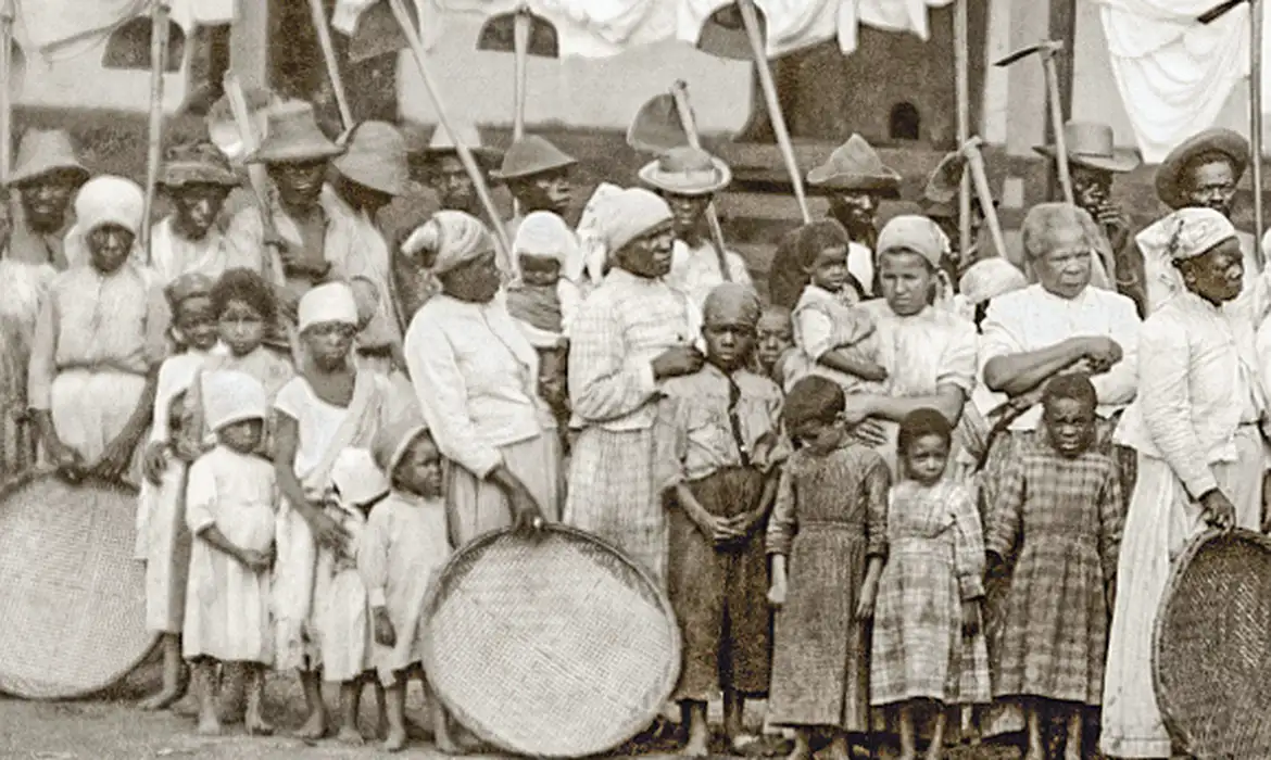Livro revela resistência e exploração da escravidão infantil no século 19