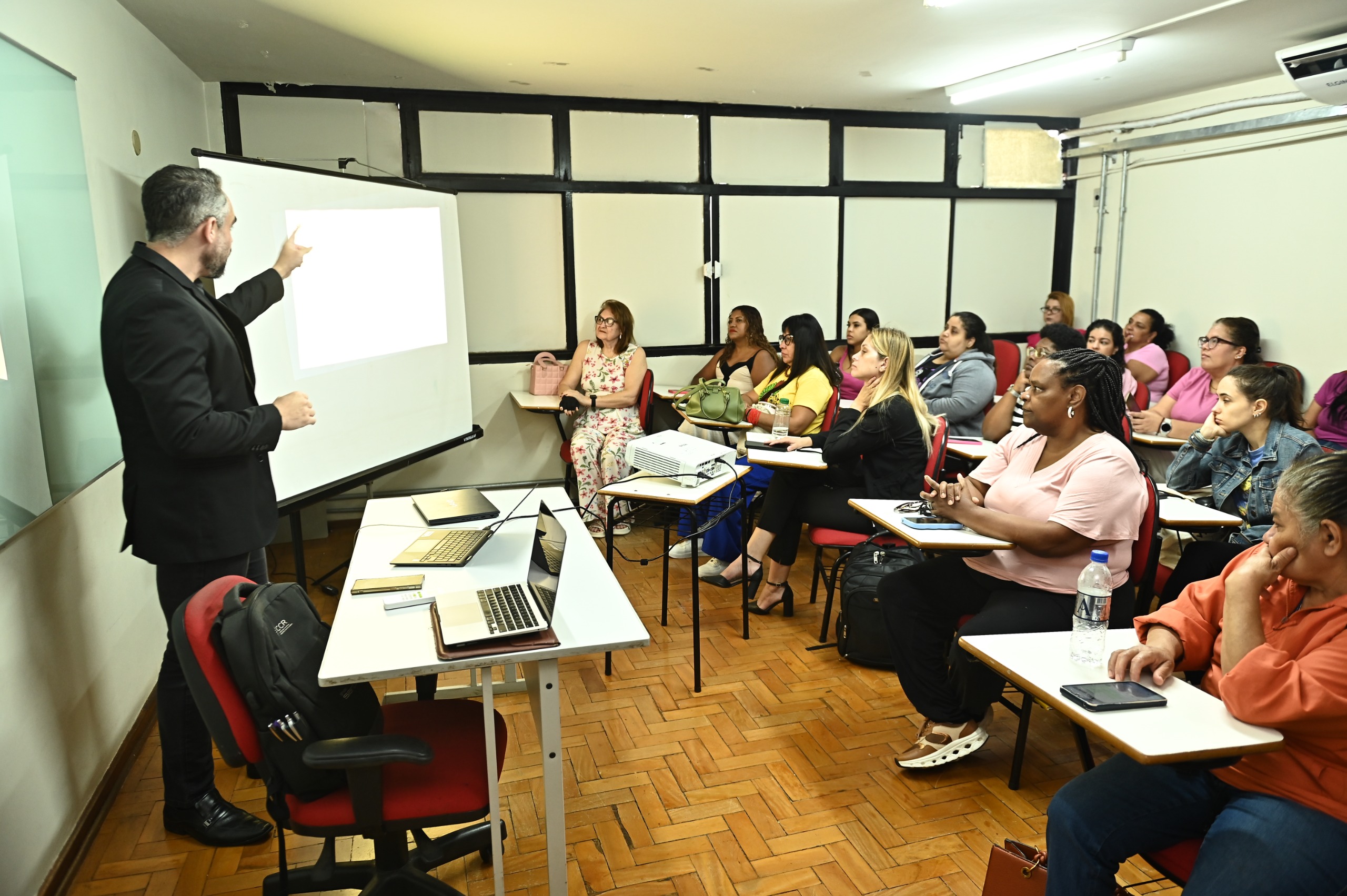 Emprega CG atende no Instituto Mirim nesta quinta-feira (22)
