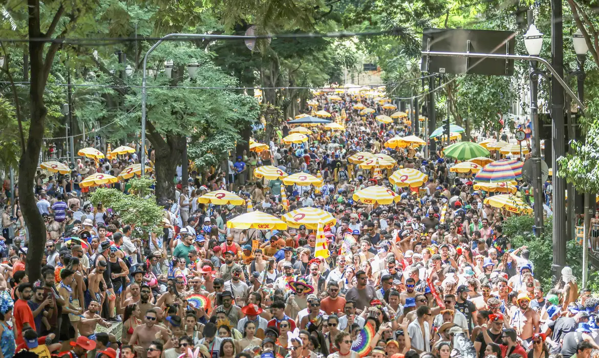 São Paulo agita o pós-Carnaval com mais de 100 blocos de rua