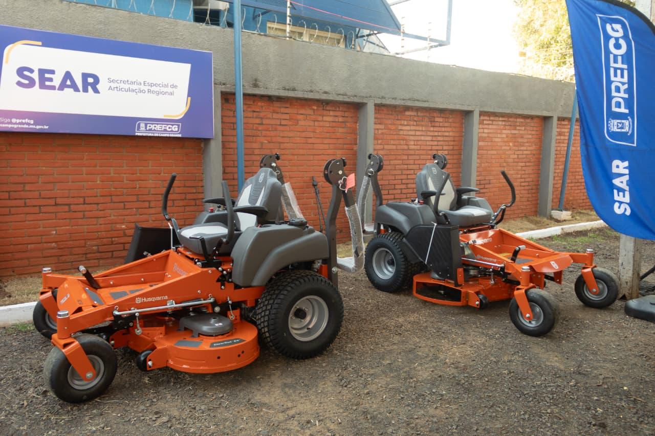 Prefeitura de Campo Grande entrega novos microtratores para zeladoria urbana