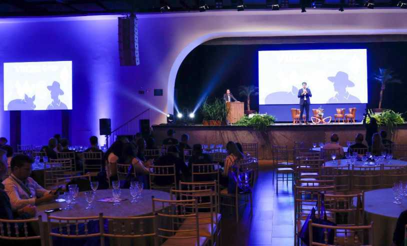Sebrae leva 40 suinocultores ao 8º Fórum de Desenvolvimento da Suinocultura