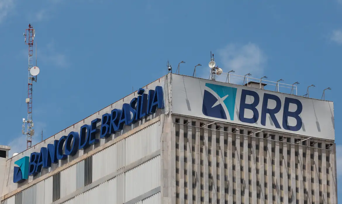 GDF propõe usar imóveis para reforçar capital do Banco de Brasília