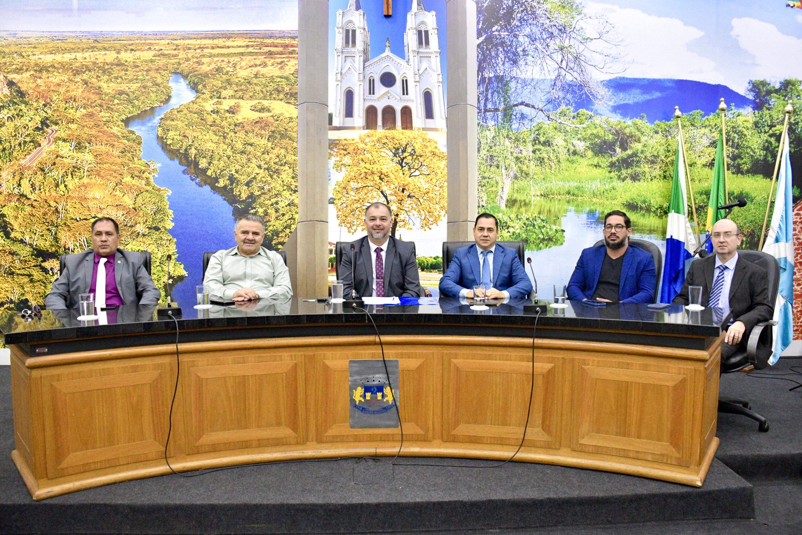 Câmara Municipal de Aquidauana Prestigia Pastores em Sessão Solene