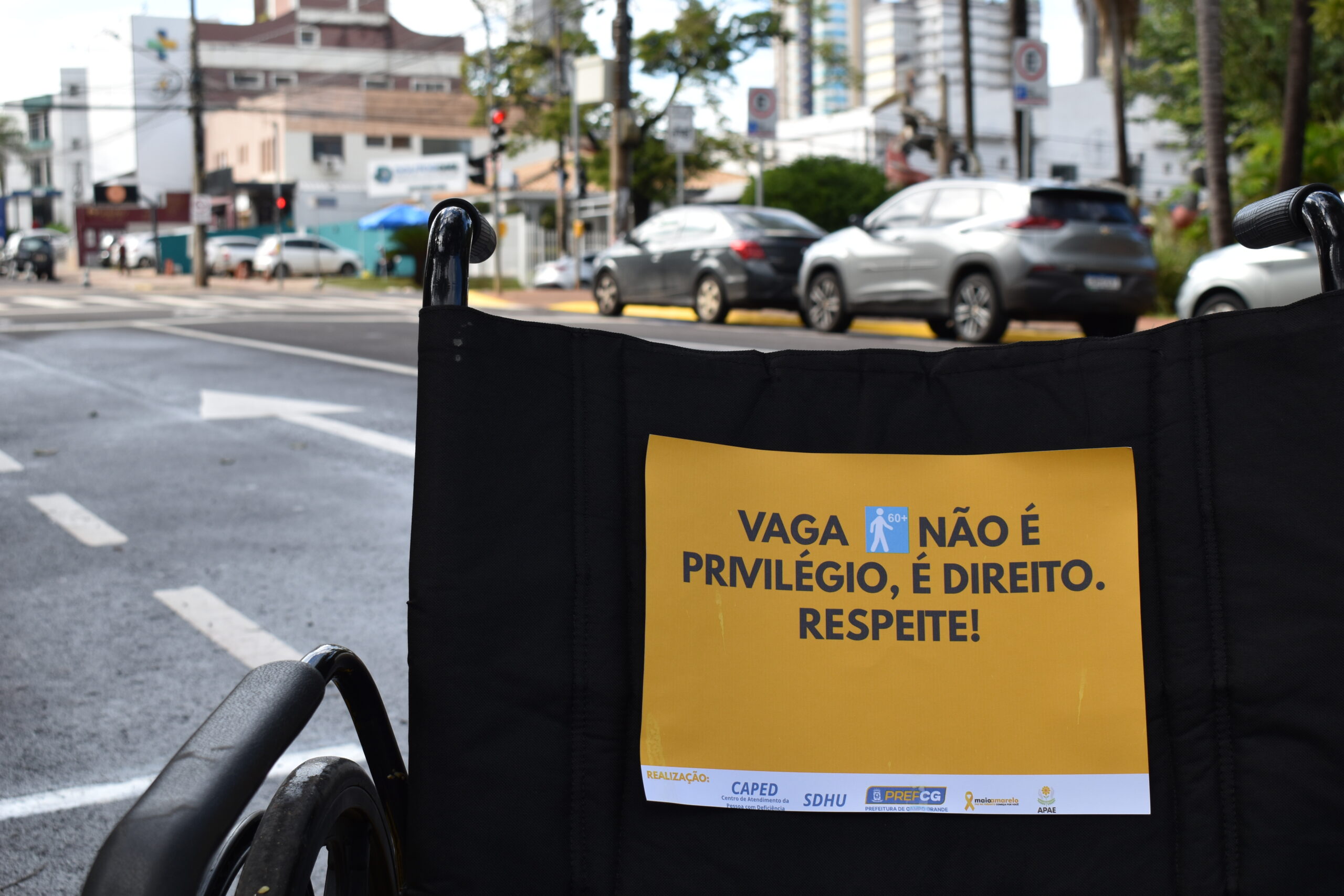 Campanha Alerta sobre a Importância de Respeitar Vagas para Idosos e PCDs