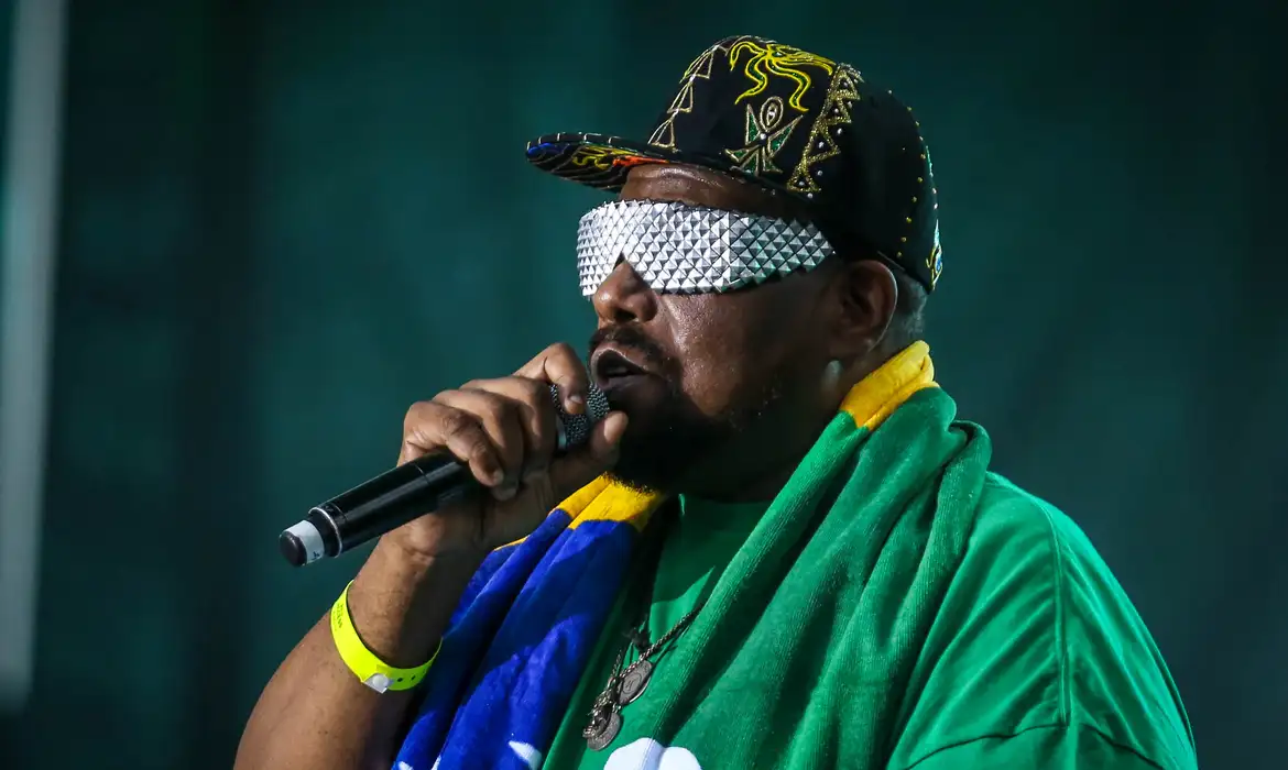 Morre Afrika Bambaataa, pioneiro do hip-hop e referência da cultura negra global
