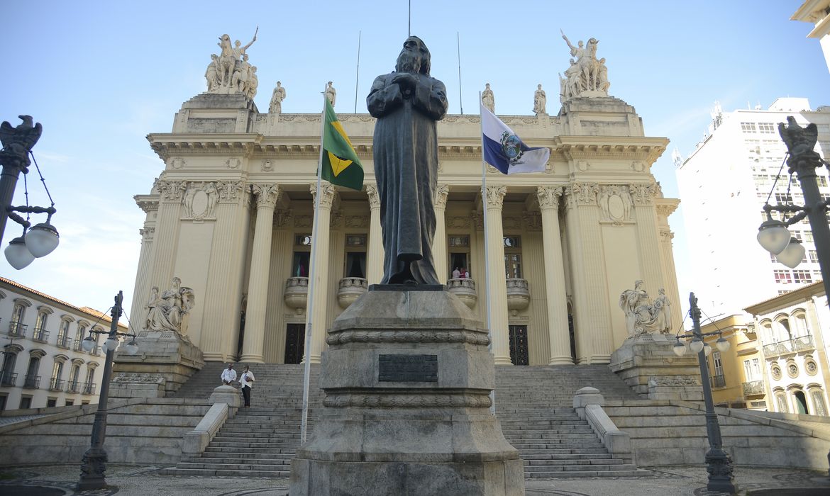 Alerj elege novo presidente que assumirá governo do Rio de Janeiro