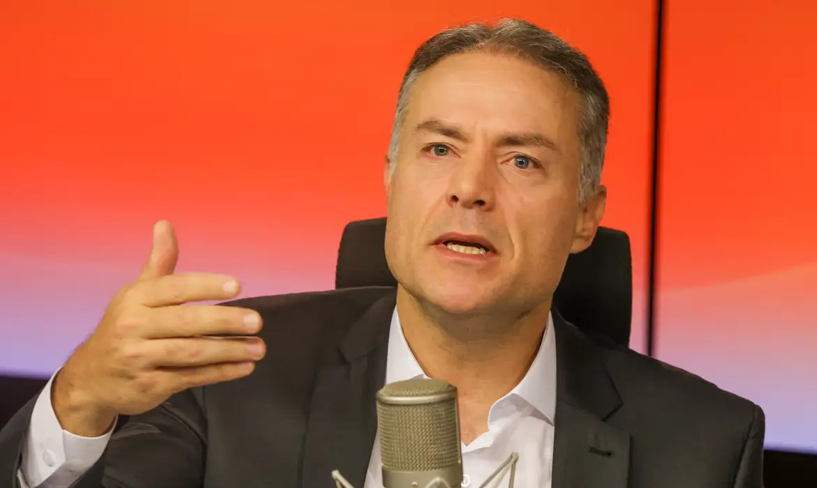 Governo propõe flexibilizar descanso de caminhoneiros no retorno