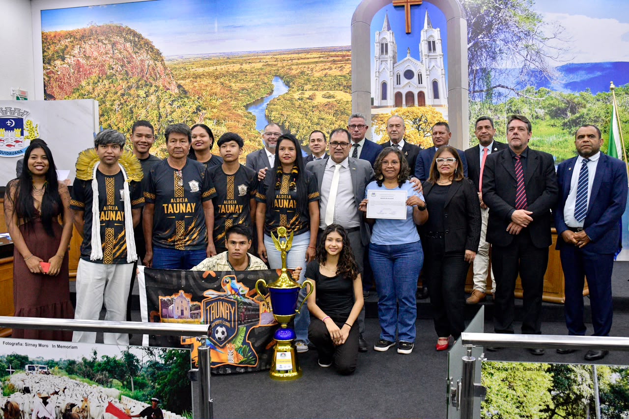 Câmara Municipal de Aquidauana homenageia vencedores do 15º JOPOIN
