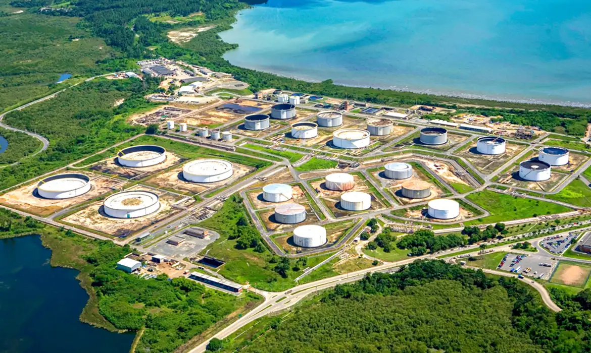 Petrobras reafirma interesse em recomprar refinaria baiana de Mataripe