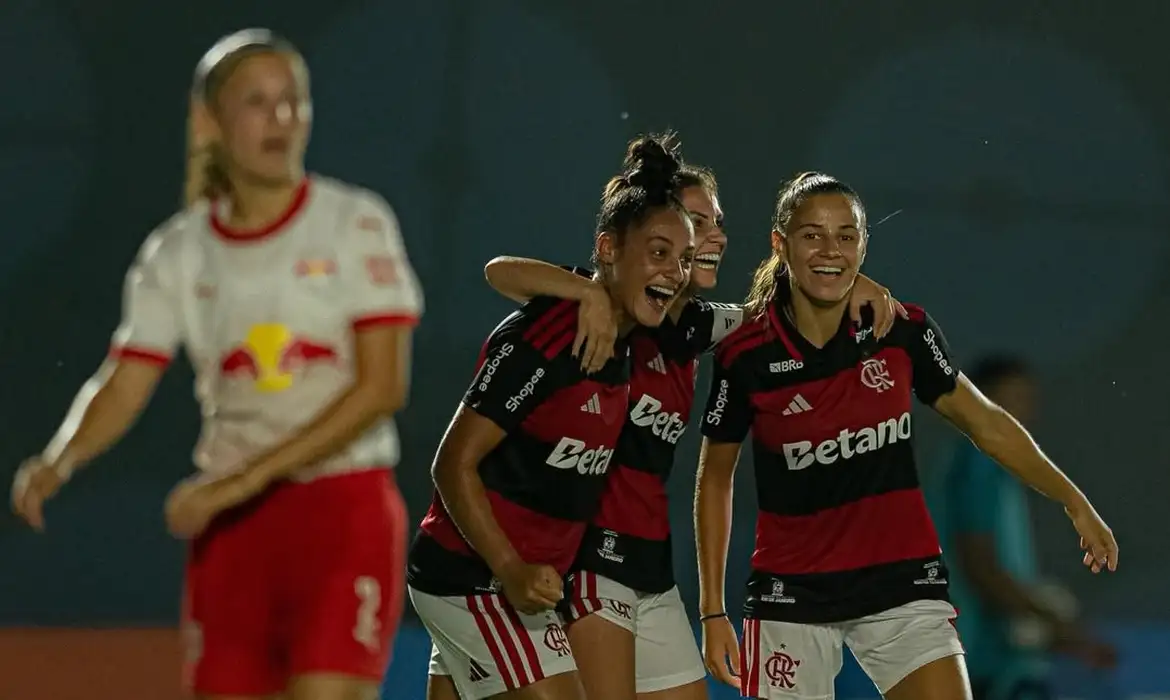 Flamengo vence Bragantino com destaque das defensoras no Brasileiro Feminino