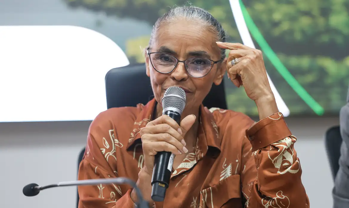 Marina Silva destaca queda do desmatamento e avanços ambientais no Brasil