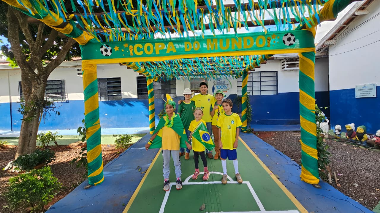 Escola de Rochedinho Realiza Projeto de Integração Inspirado na Copa do Mundo