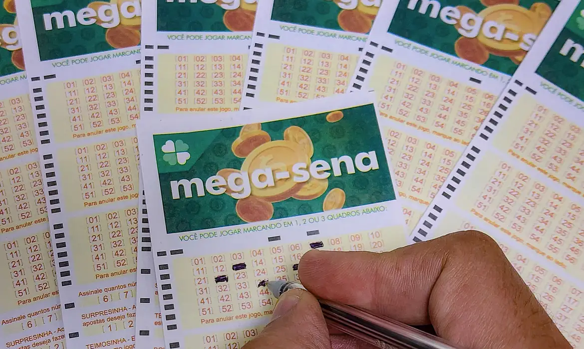 Mega-Sena sorteia R$ 17 milhões com transmissão ao vivo nesta quinta
